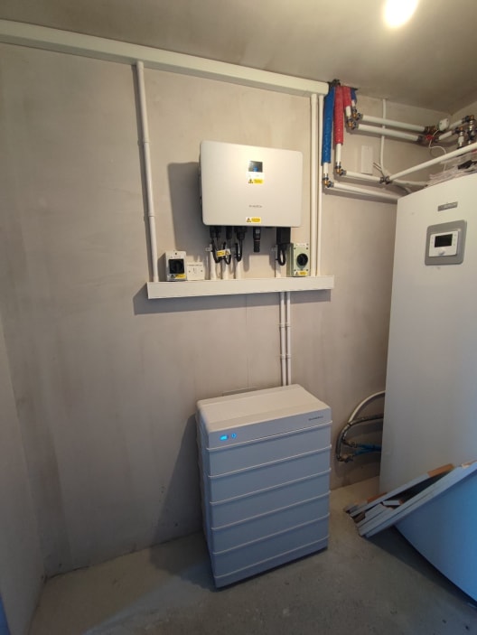 Solar Inverter and Battery combo in an Irish utility room